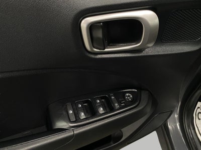 2025 Hyundai Venue SEL IVT