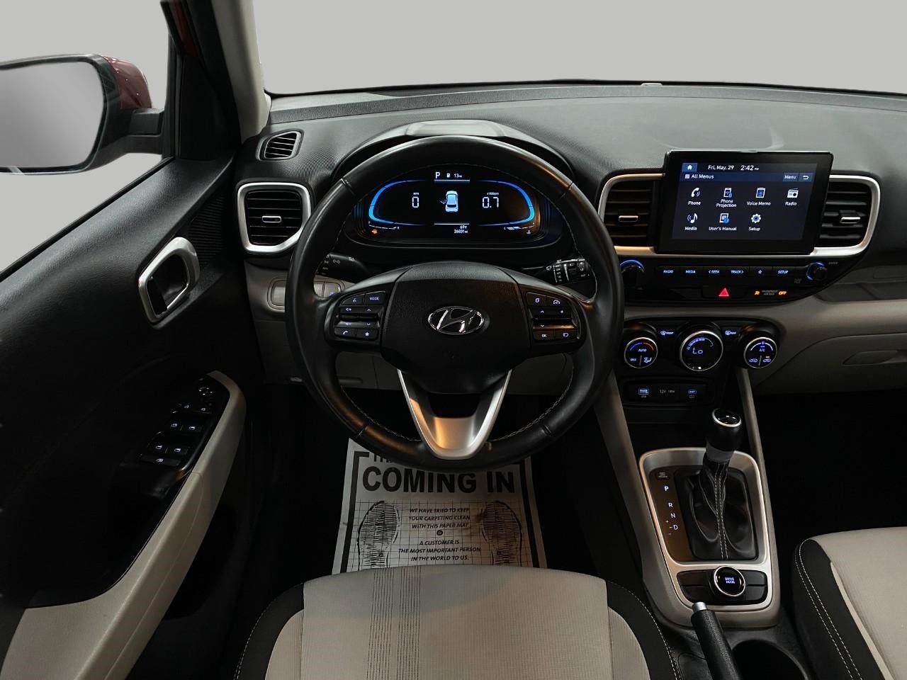 2025 Hyundai Venue SEL IVT