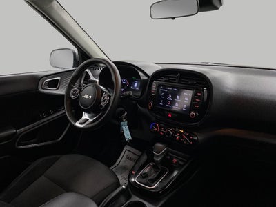 2022 Kia Soul LX IVT
