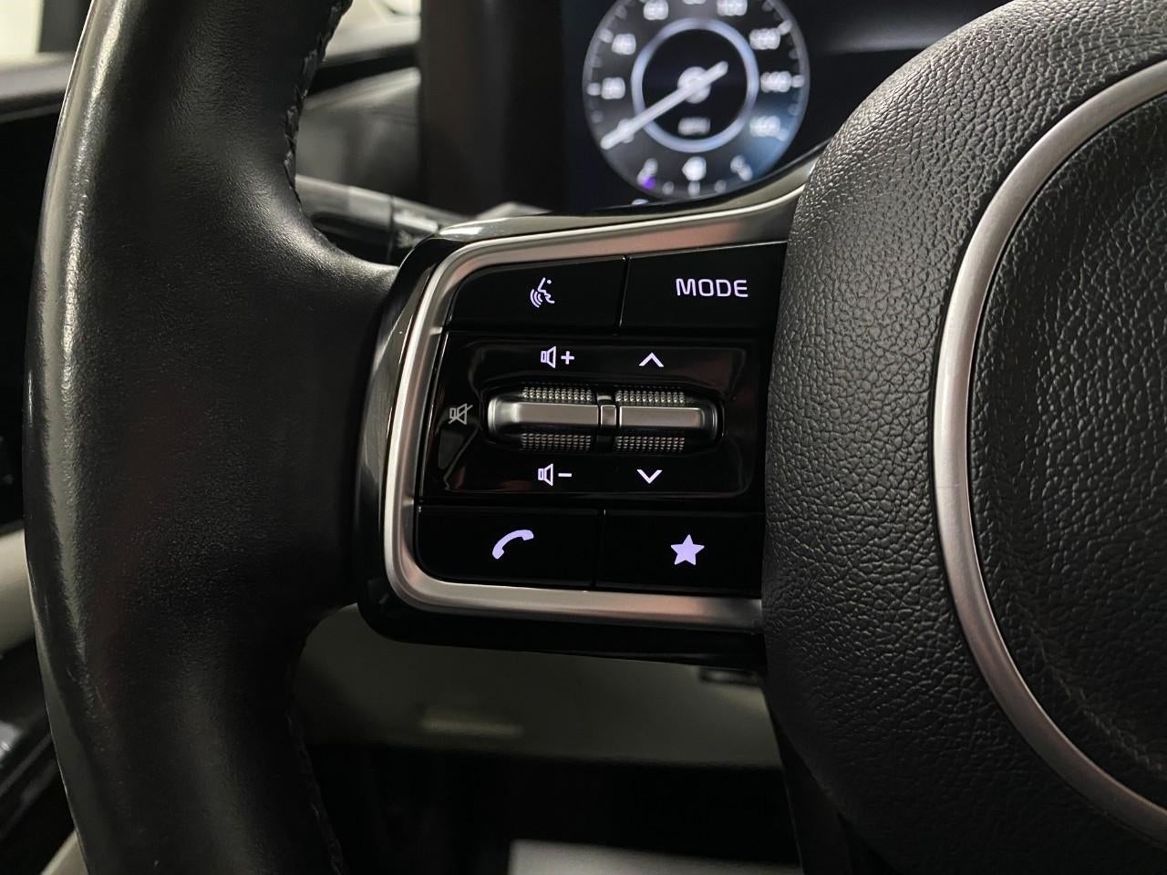 2022 Kia Carnival SX FWD