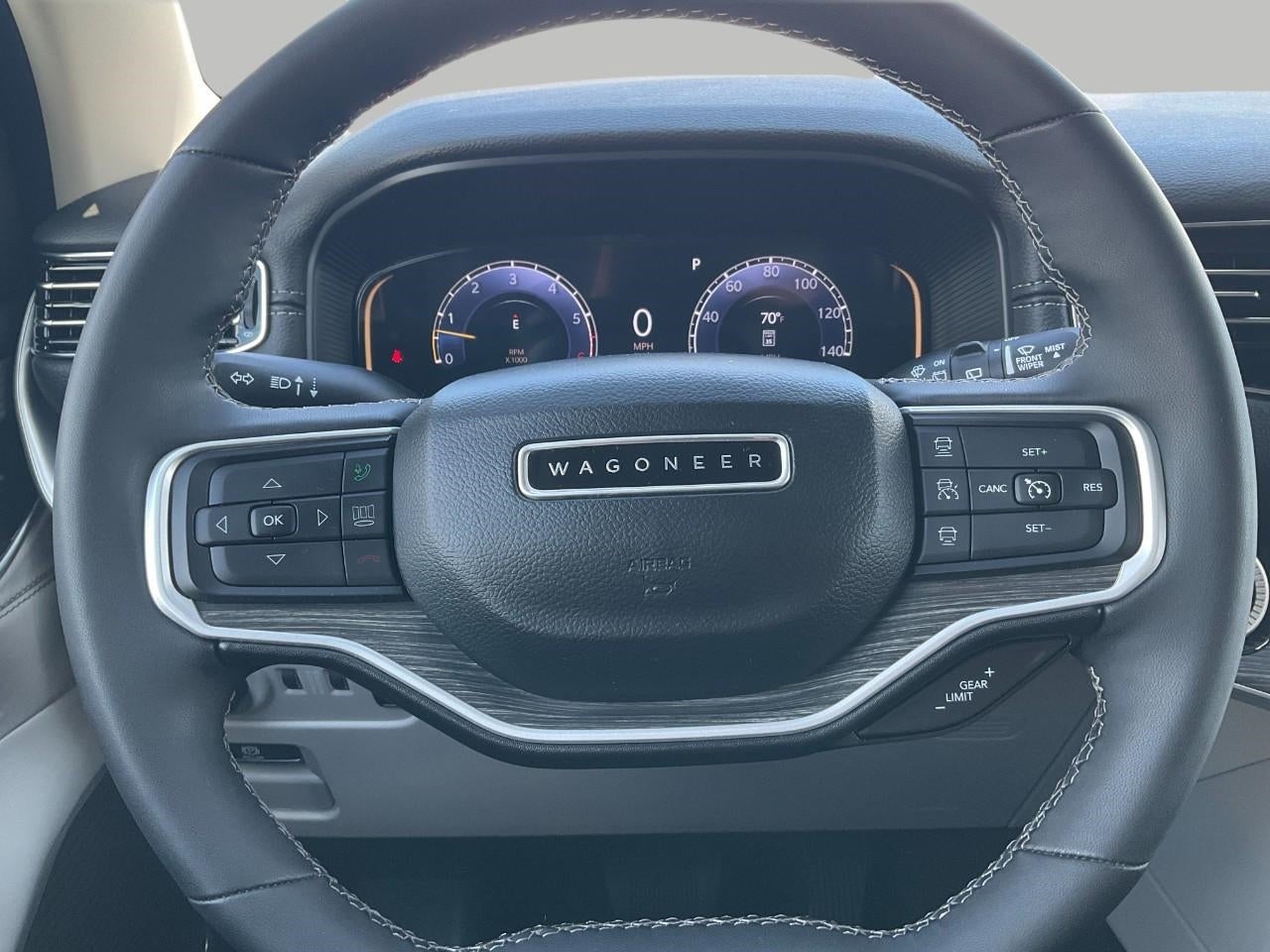 2023 Jeep Wagoneer L Series III 4x4