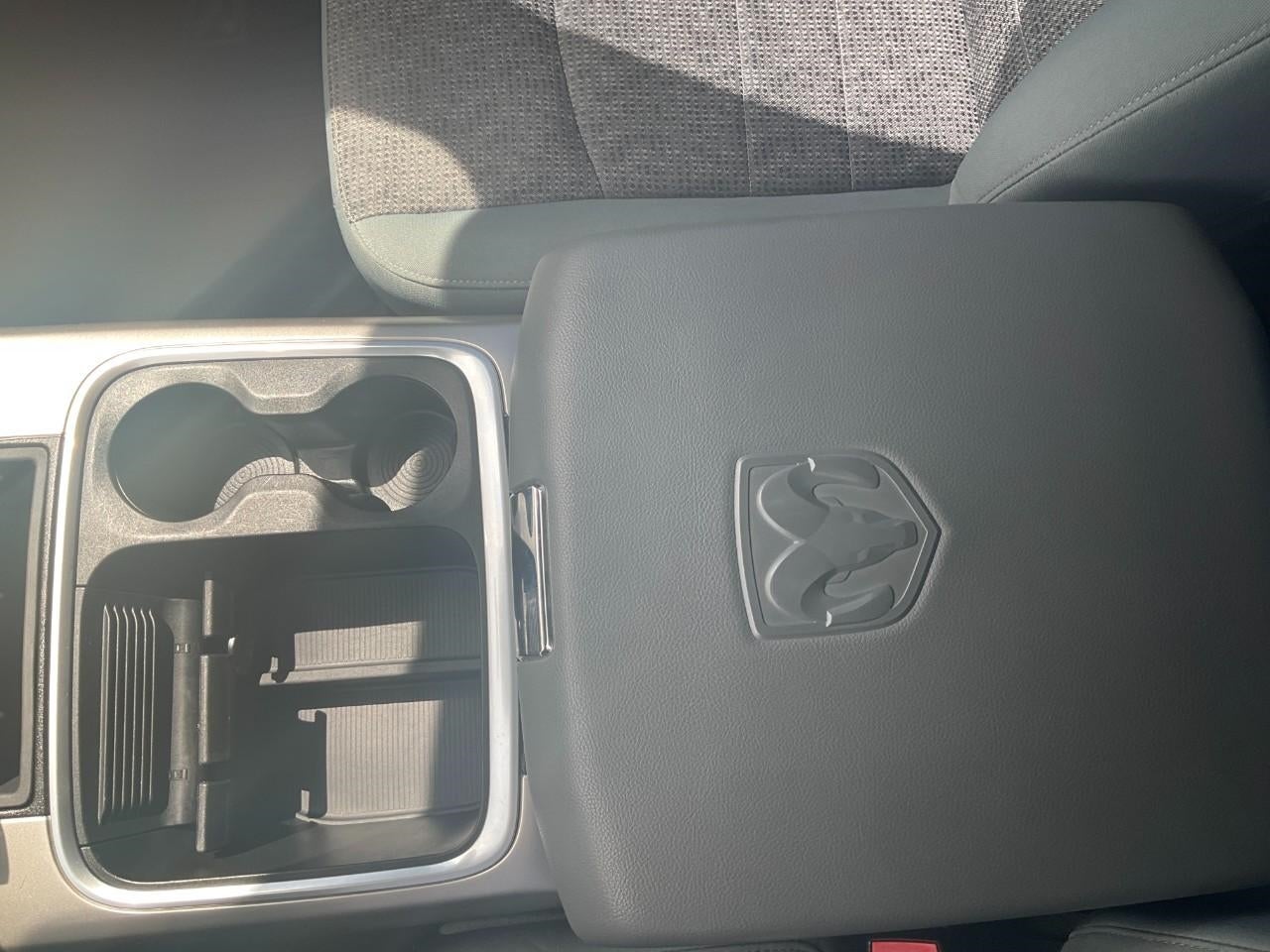 2018 RAM 1500 Big Horn Crew Cab 4x4 5'7' Box
