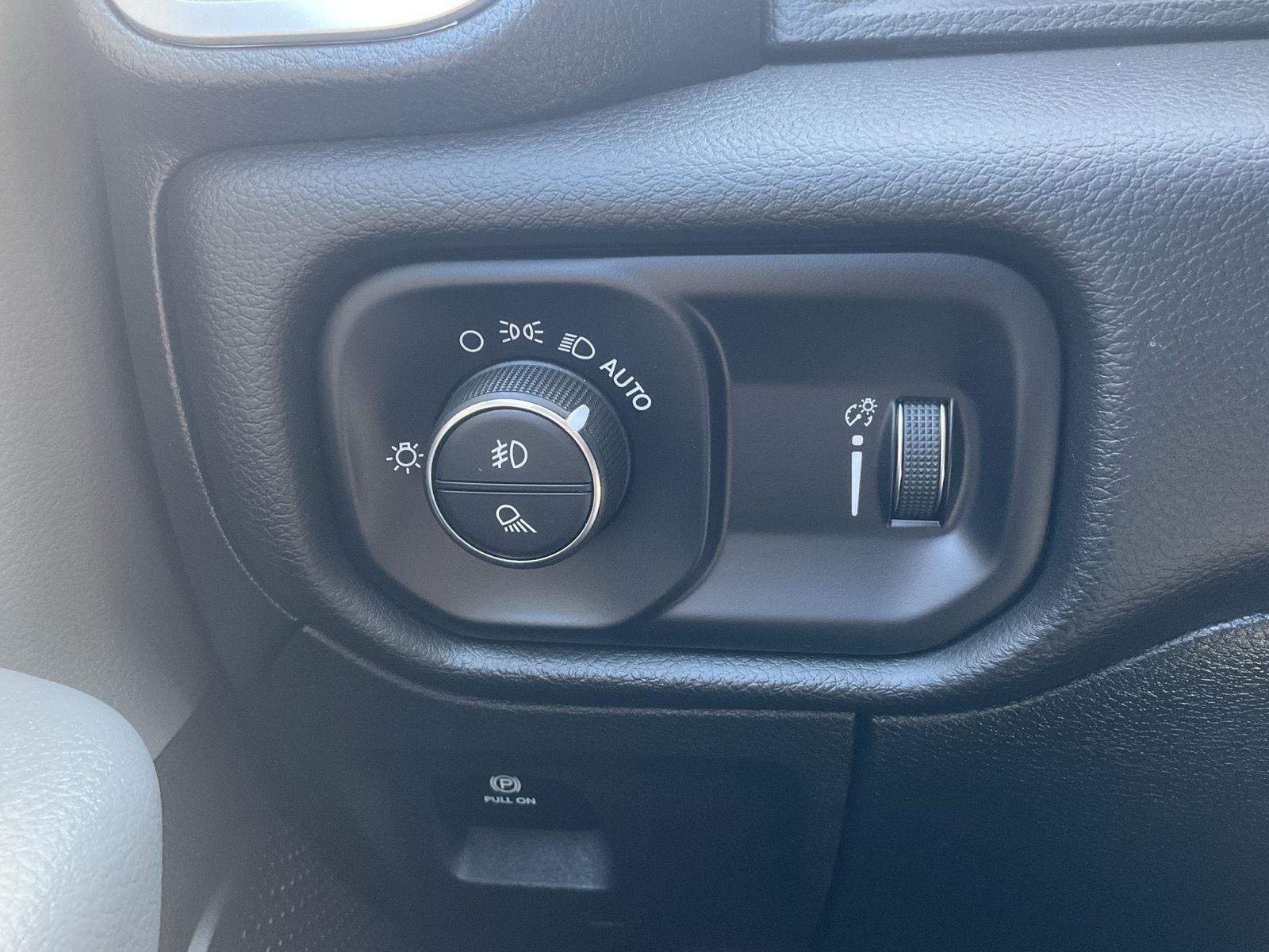 2023 RAM 1500 Big Horn Quad Cab 4x4 6'4' Box