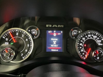 2023 RAM 1500 Big Horn Crew Cab 4x4 5'7' Box