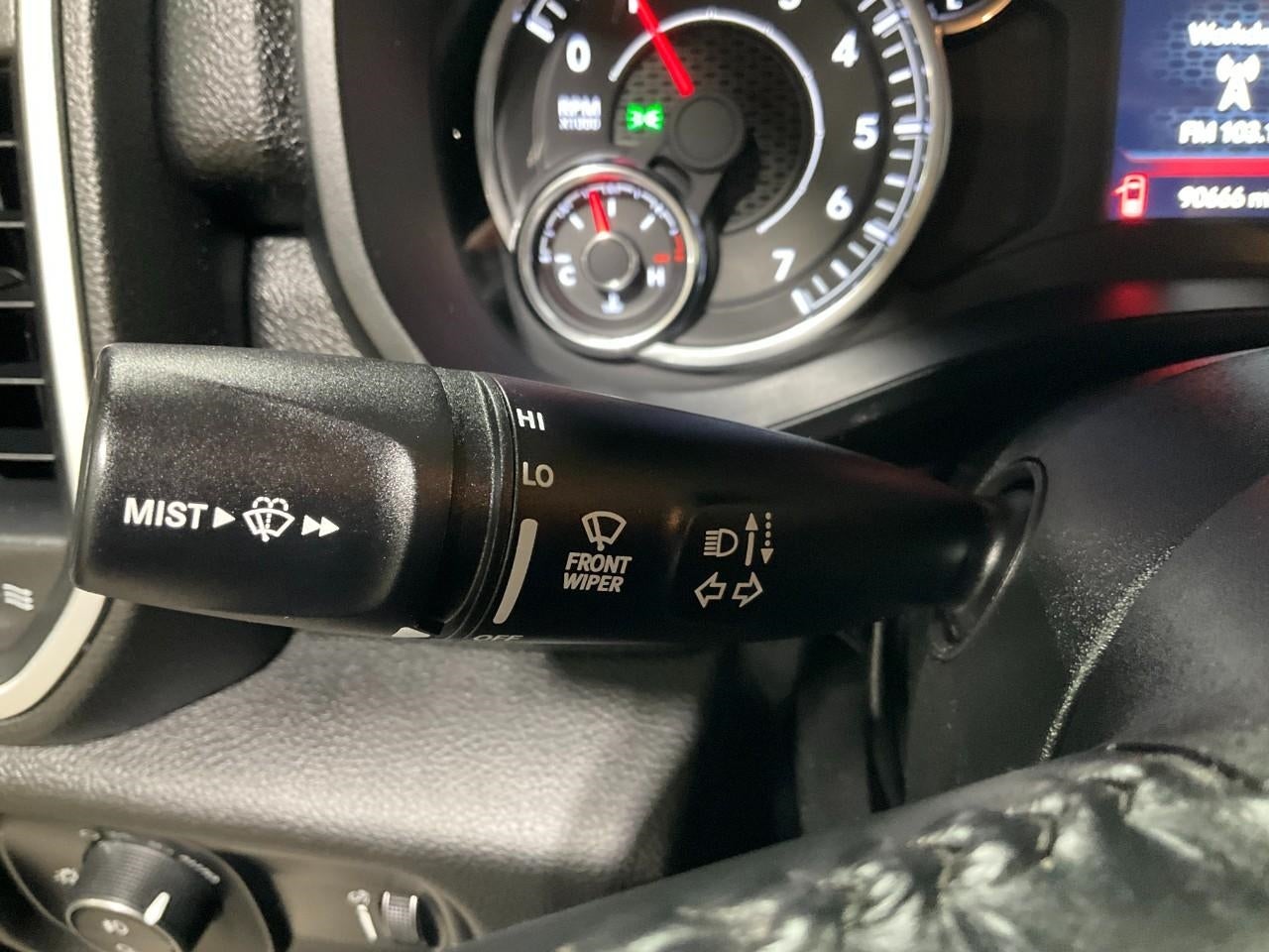 2023 RAM 1500 Big Horn Crew Cab 4x4 5'7' Box