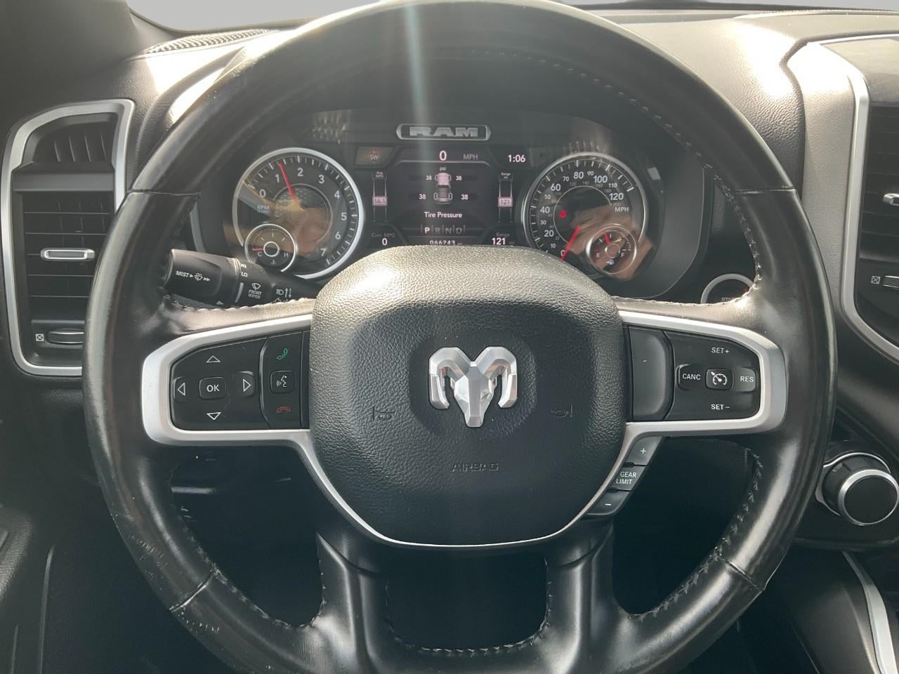 2022 RAM 1500 Big Horn Quad Cab 4x4 6'4' Box