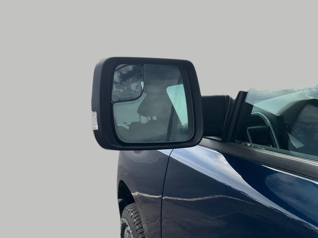 2022 RAM 1500 Big Horn Quad Cab 4x4 6'4' Box