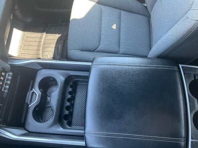 2021 RAM 1500 Big Horn Quad Cab 4x4 6'4' Box