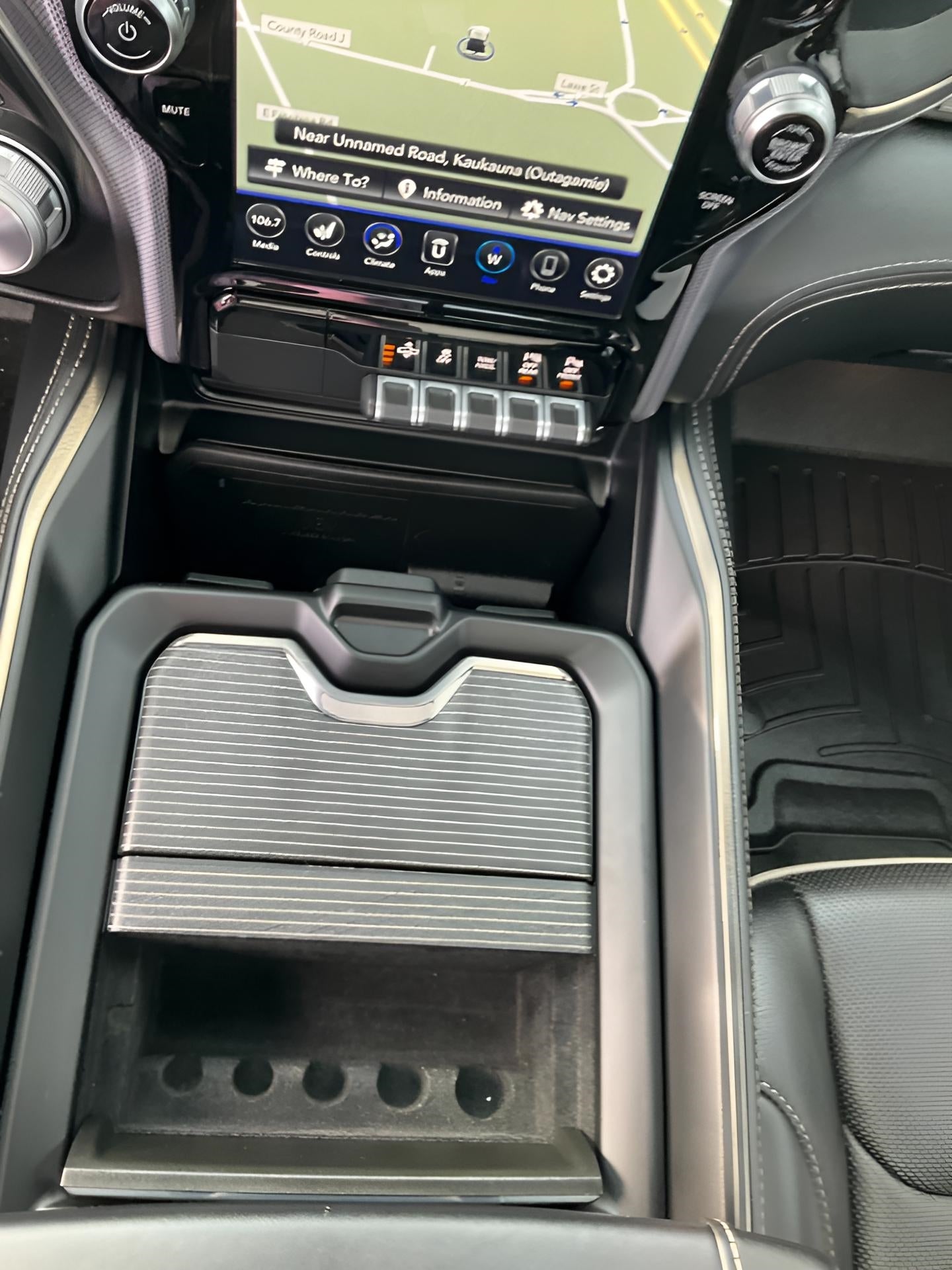 2020 RAM 1500 Limited Crew Cab 4x4 5'7' Box