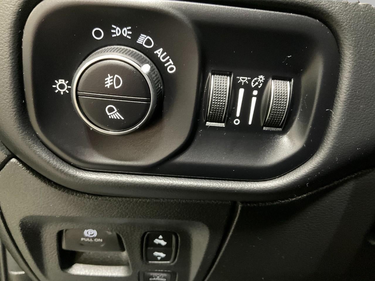 2024 RAM 1500 Limited Crew Cab 4x4 5'7' Box