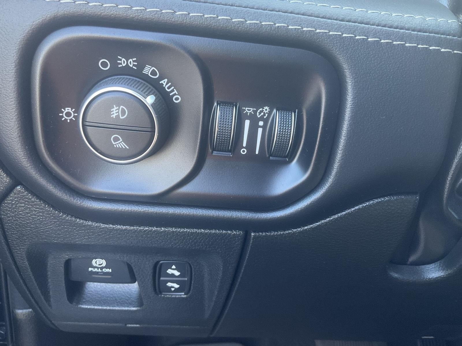 2024 RAM 1500 Limited Crew Cab 4x4 5'7' Box