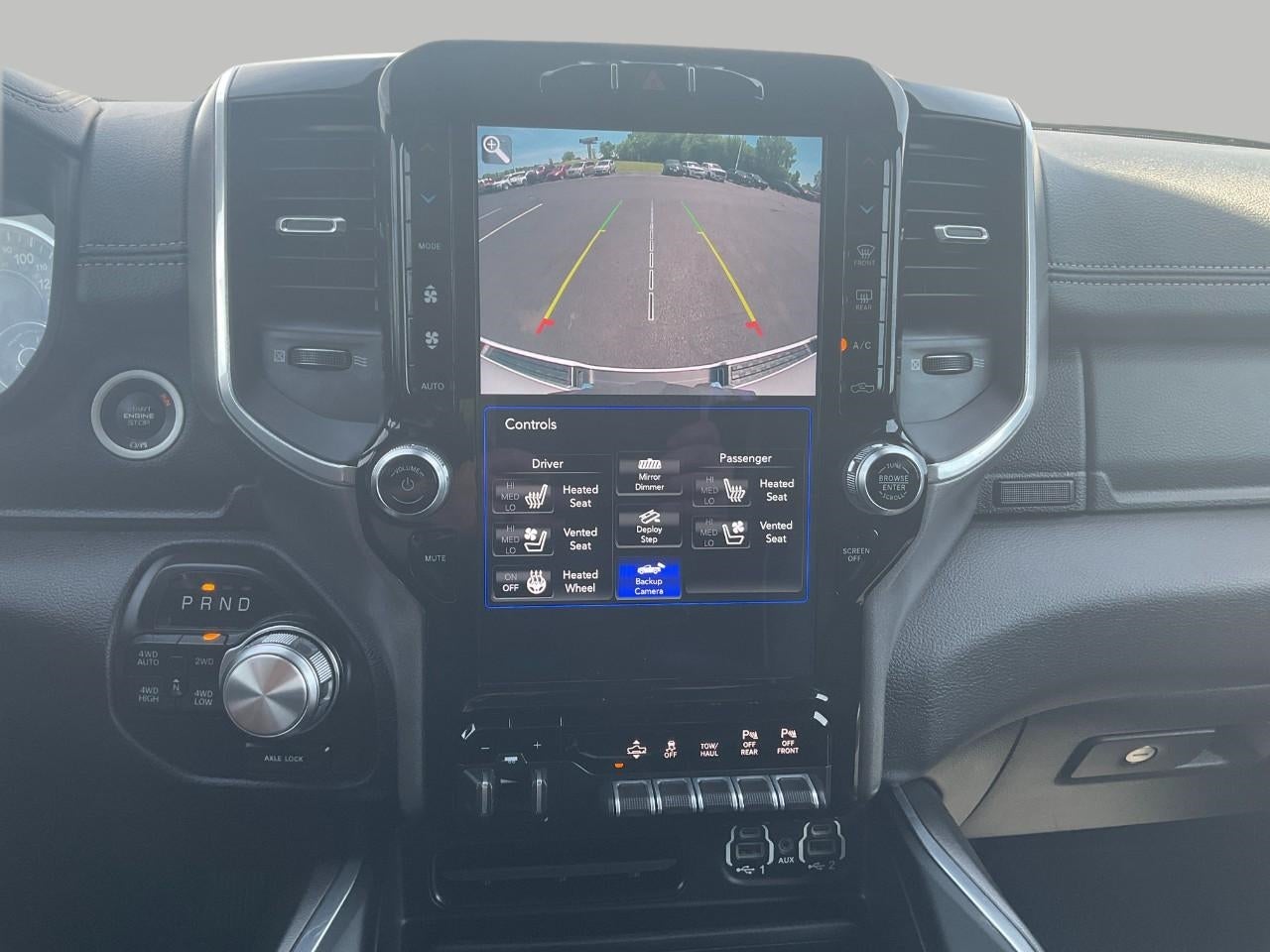 2021 RAM 1500 Laramie Crew Cab 4x4 5'7' Box