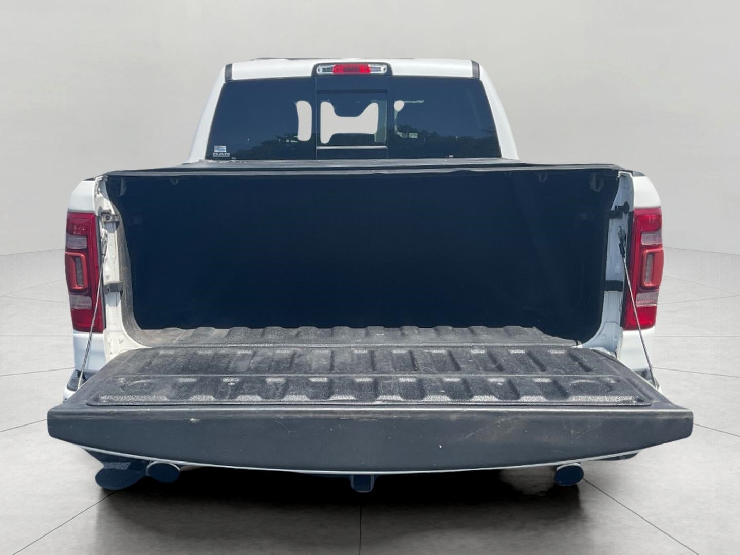 2021 RAM 1500 Laramie Crew Cab 4x4 5'7' Box