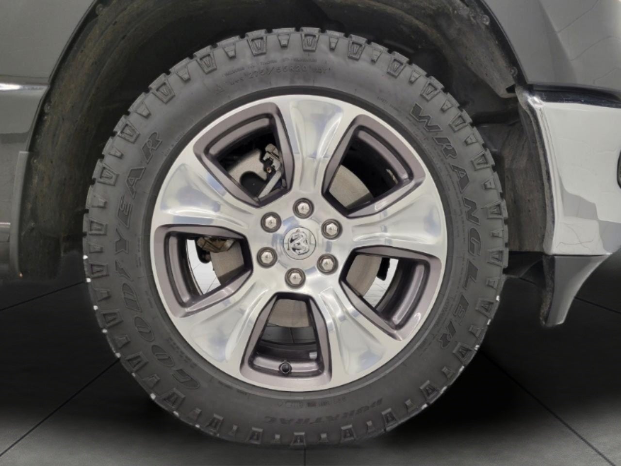 2023 RAM 1500 Laramie Crew Cab 4x4 5'7' Box