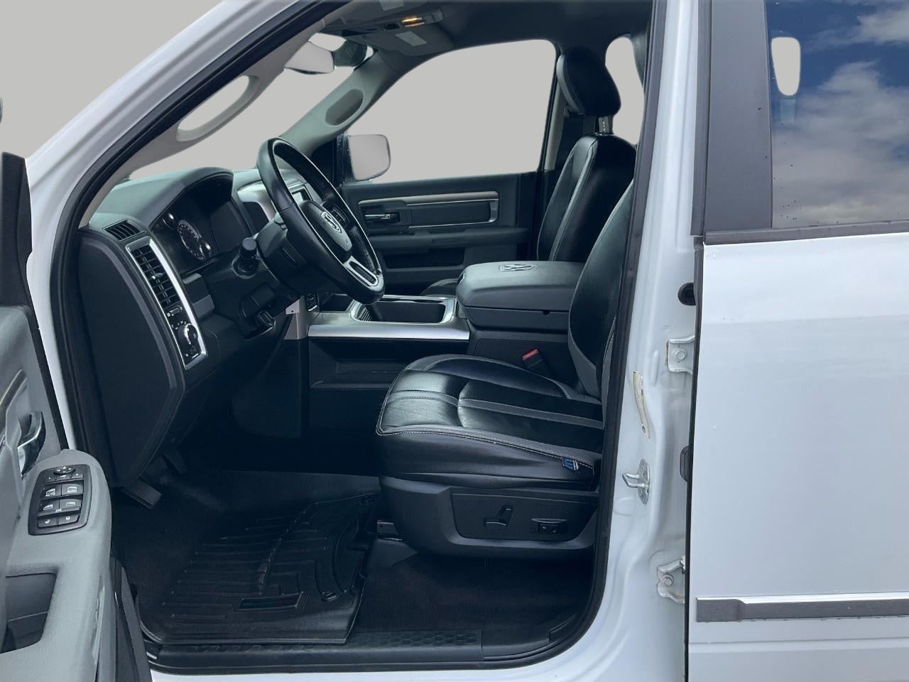 2018 RAM 1500 Big Horn Crew Cab 4x4 5'7' Box
