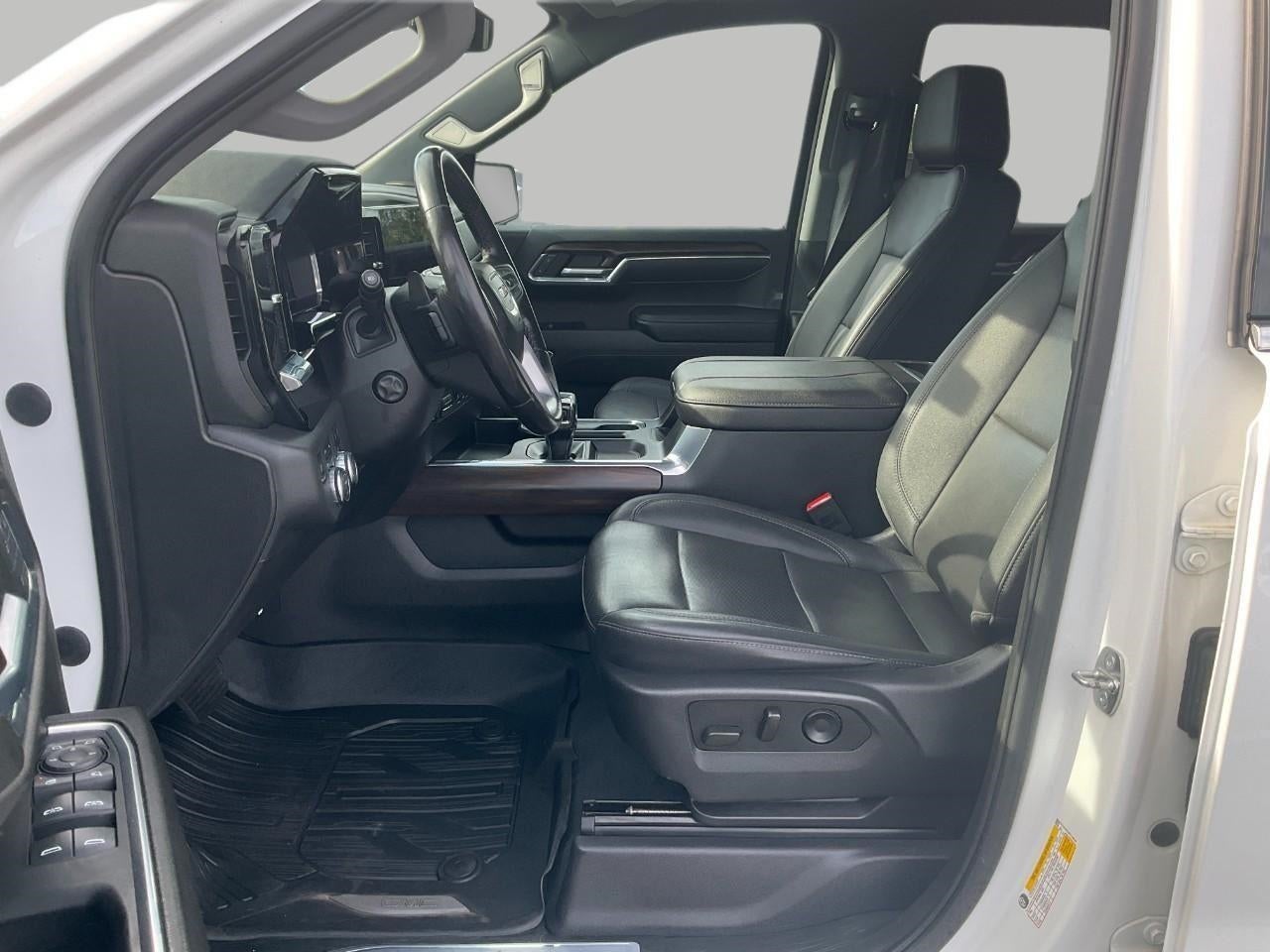 2023 GMC Sierra 1500 4WD Crew Cab Short Box SLT
