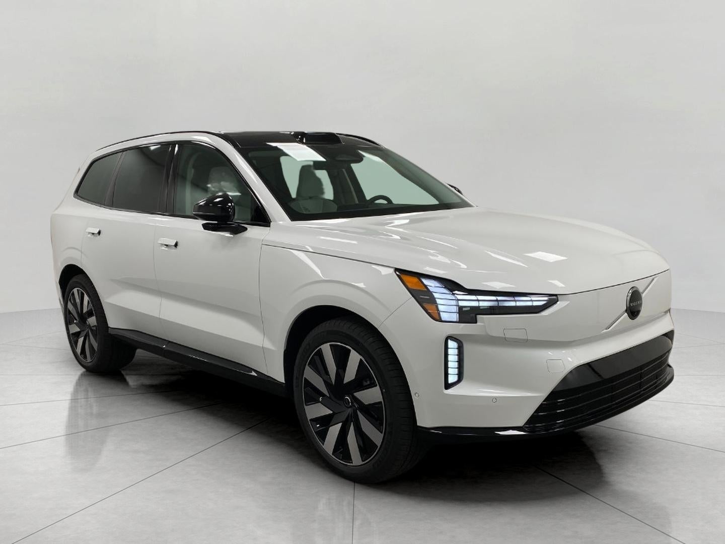 2025 Volvo EX90 Twin Motor Performance Ultra 7-Seater