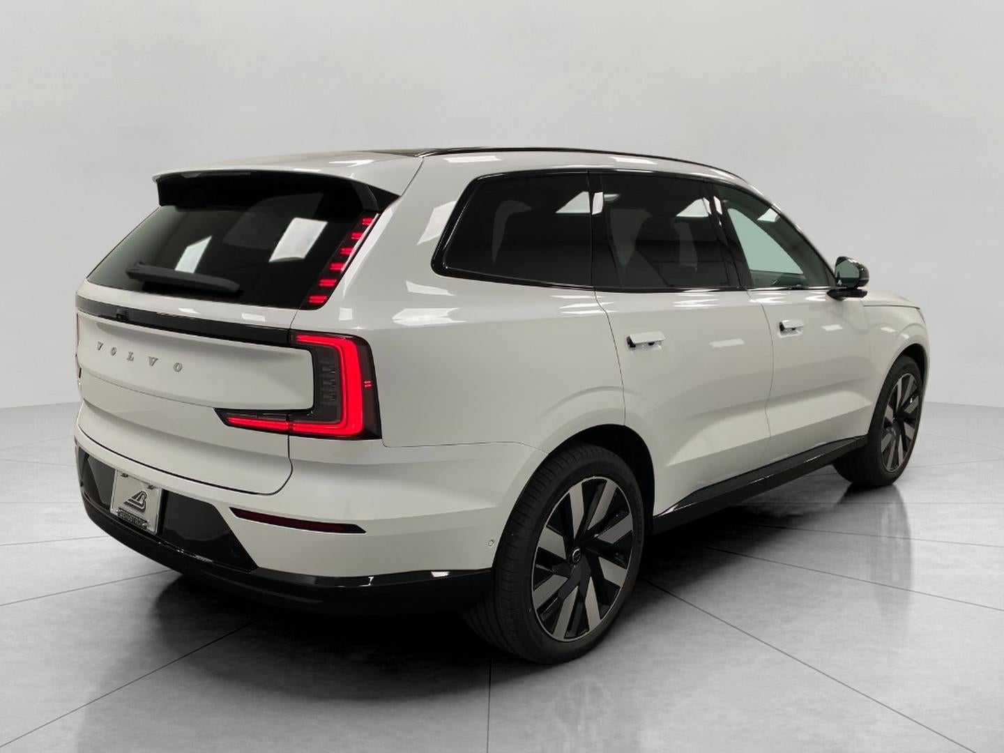 2025 Volvo EX90 Twin Motor Performance Ultra 7-Seater