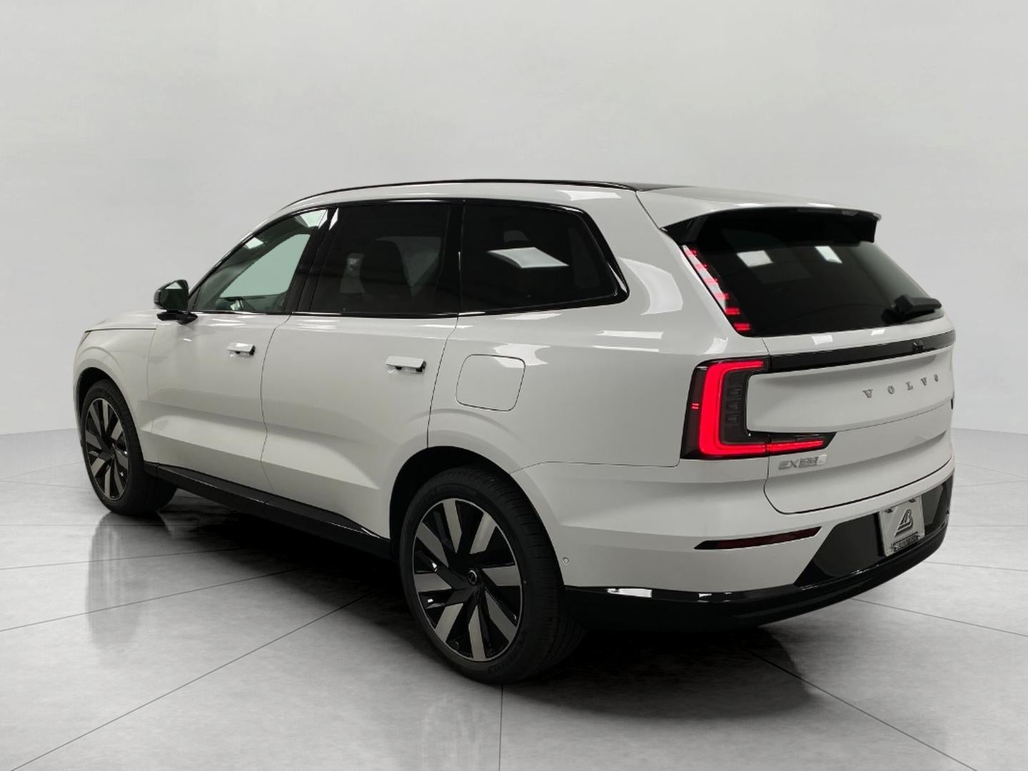 2025 Volvo EX90 Twin Motor Performance Ultra 7-Seater