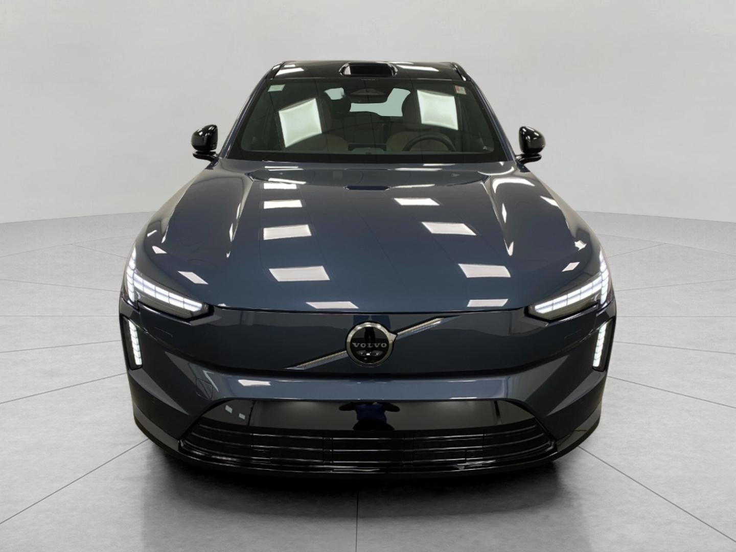 2025 Volvo EX90 Twin Motor Ultra 7-Seater