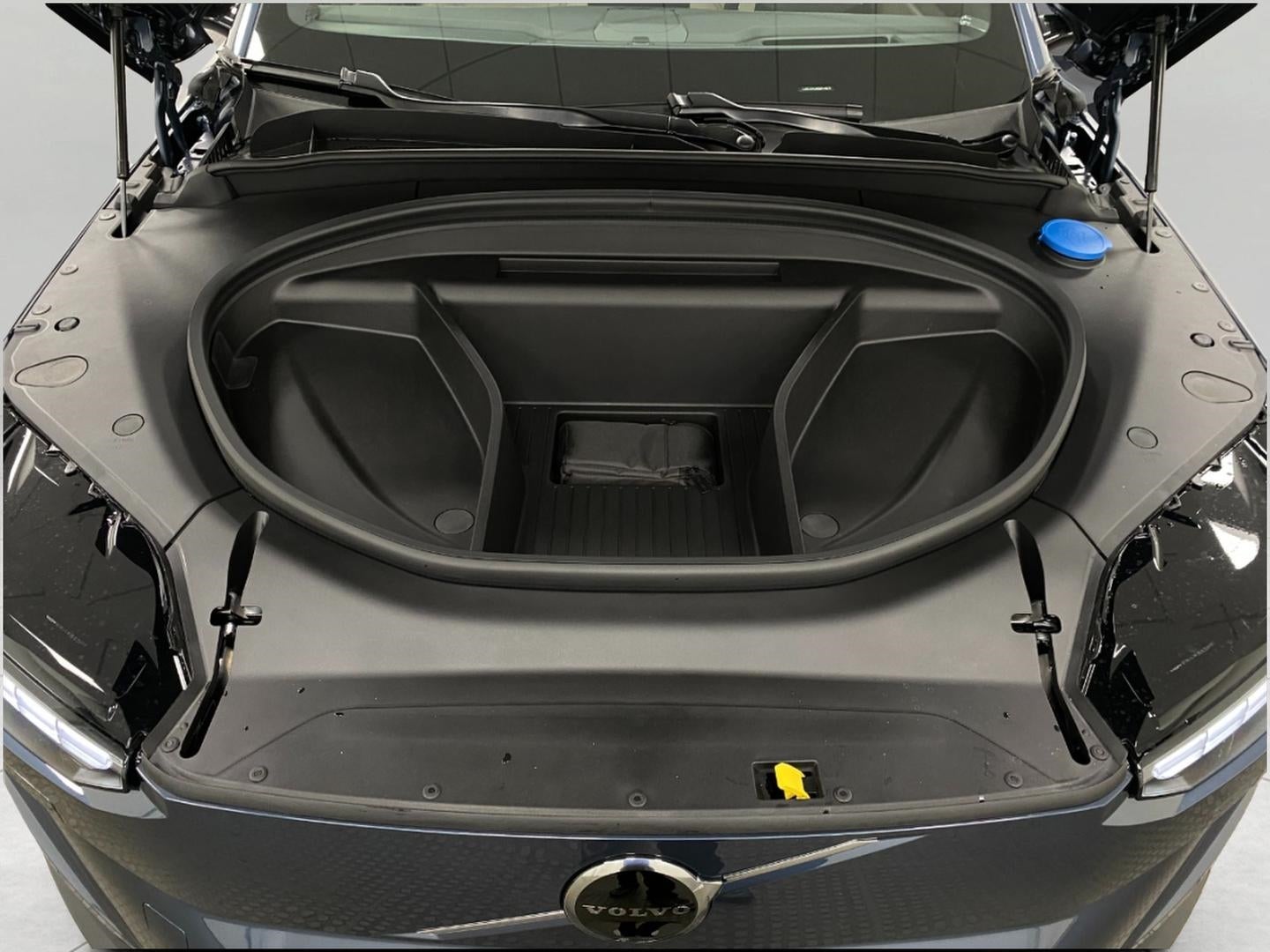 2025 Volvo EX90 Twin Motor Ultra 7-Seater