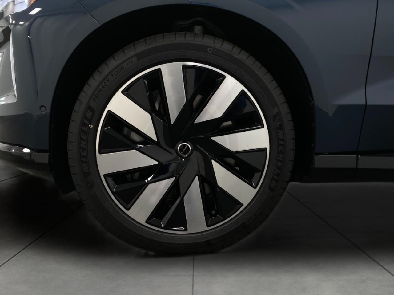 2025 Volvo EX90 Twin Motor Ultra 7-Seater