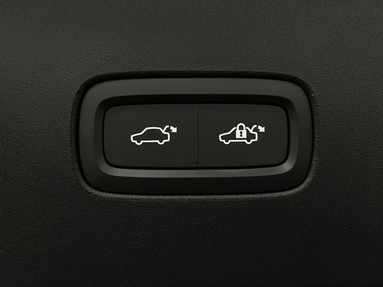 2025 Volvo EX90 Twin Motor Ultra 7-Seater