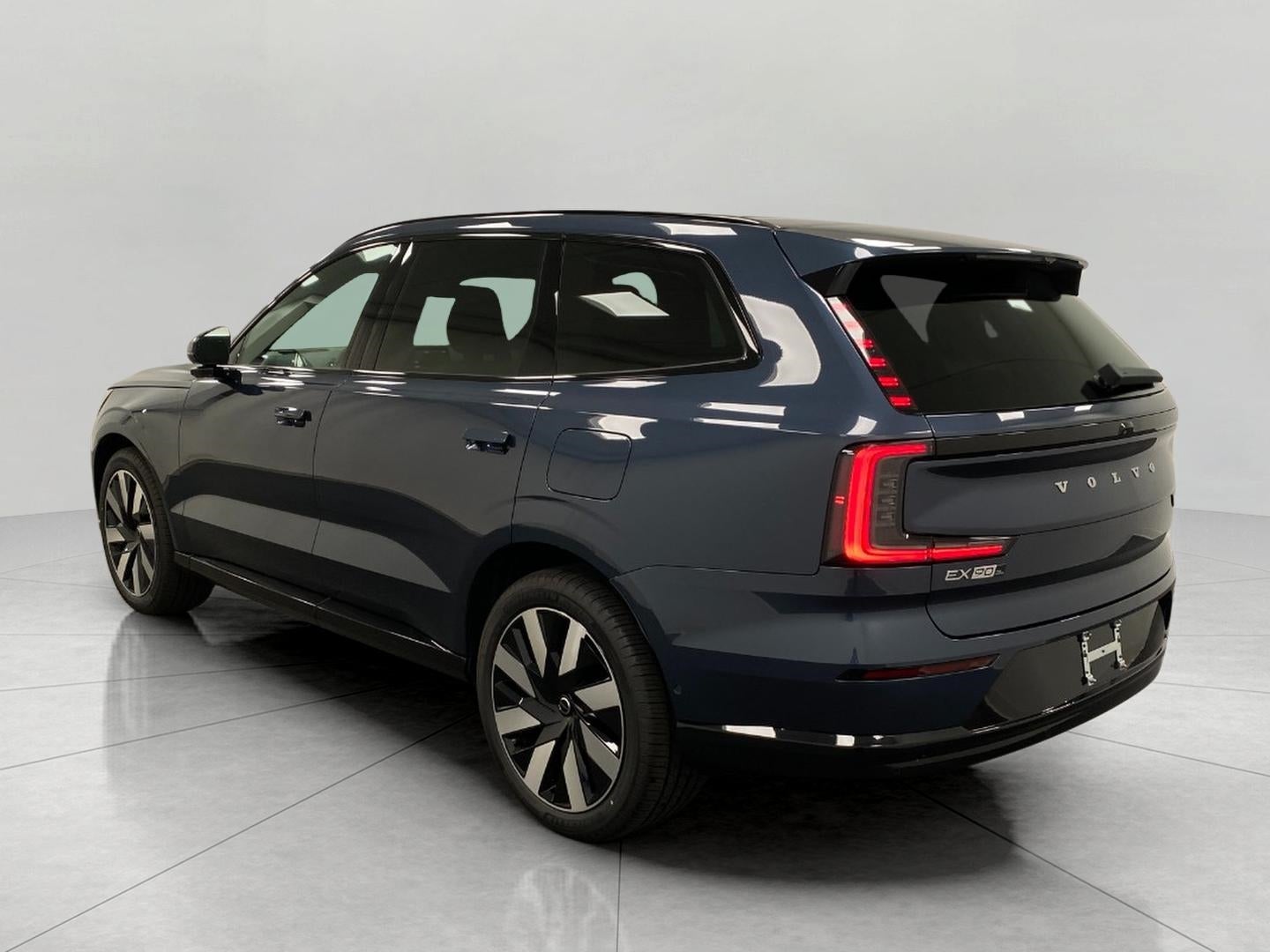 2025 Volvo EX90 Twin Motor Ultra 7-Seater