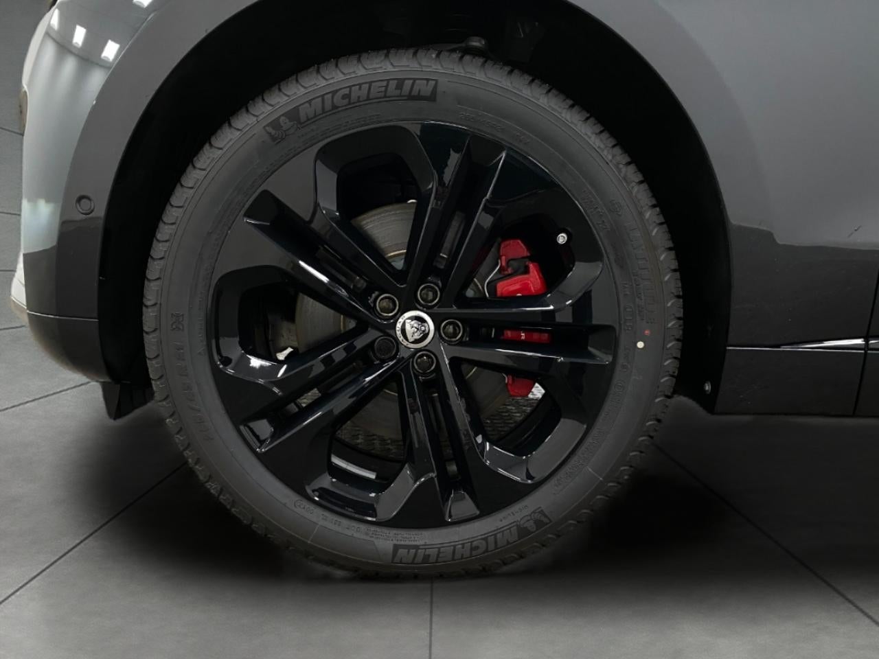 2026 Jaguar F-PACE R-Dynamic S P400 AWD