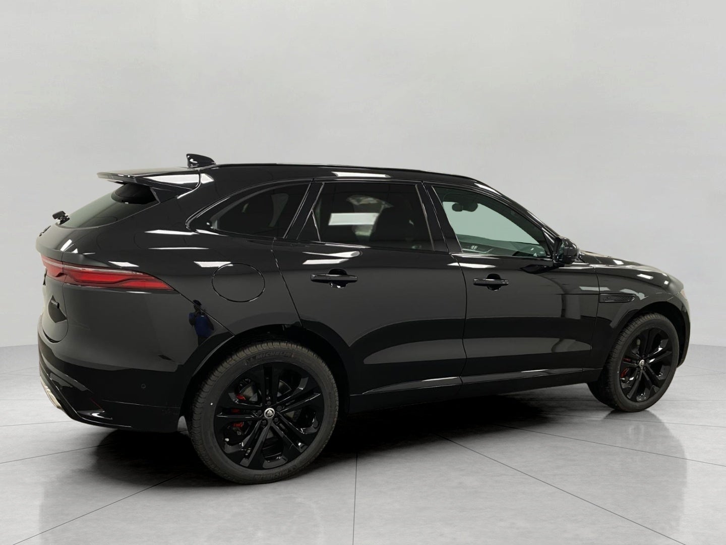 2026 Jaguar F-PACE R-Dynamic S P400 AWD