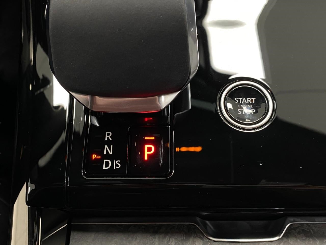 2025 Land Rover Range Rover Sport P530 Autobiography