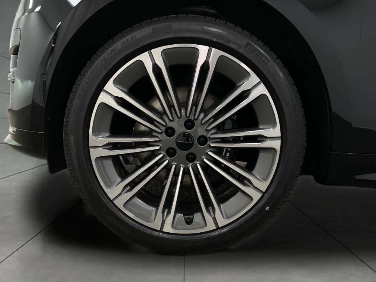 2026 Land Rover Range Rover Sport P400 Dynamic SE