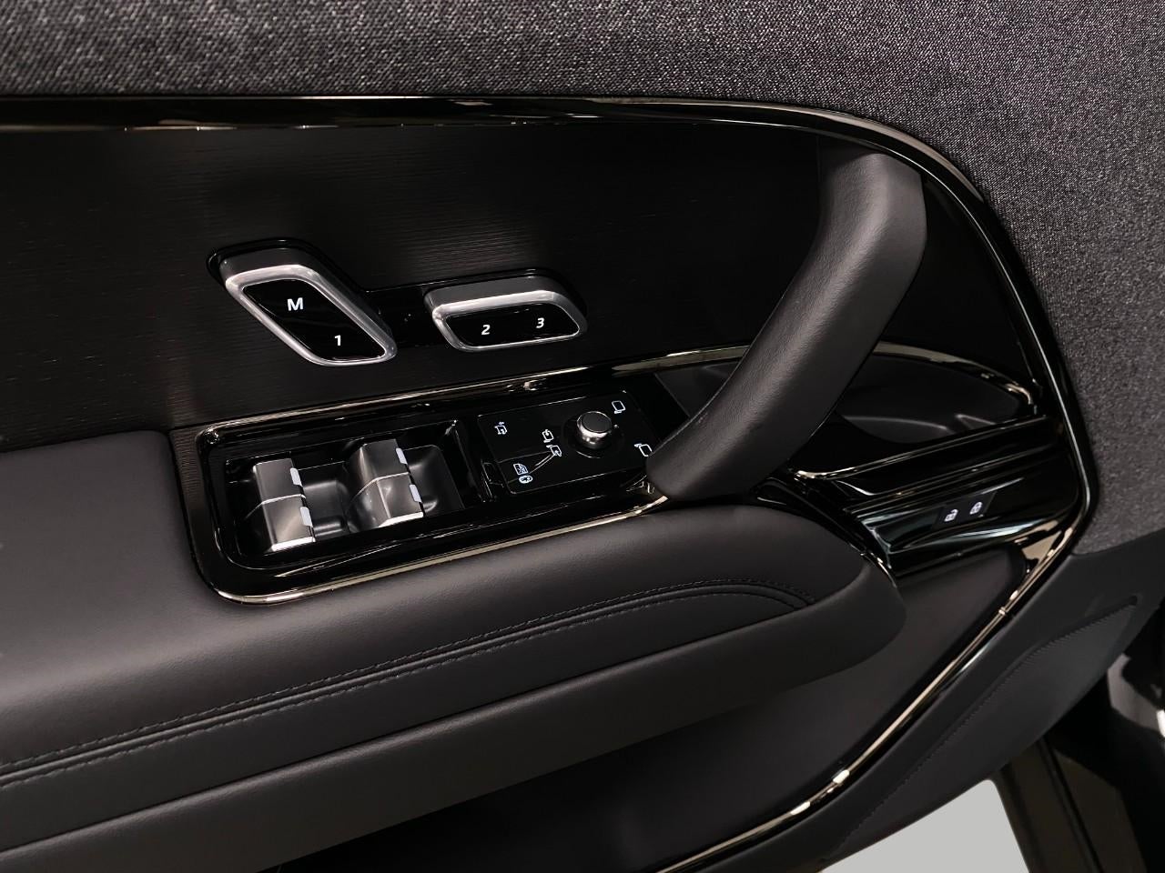 2026 Land Rover Range Rover Sport P400 Dynamic SE