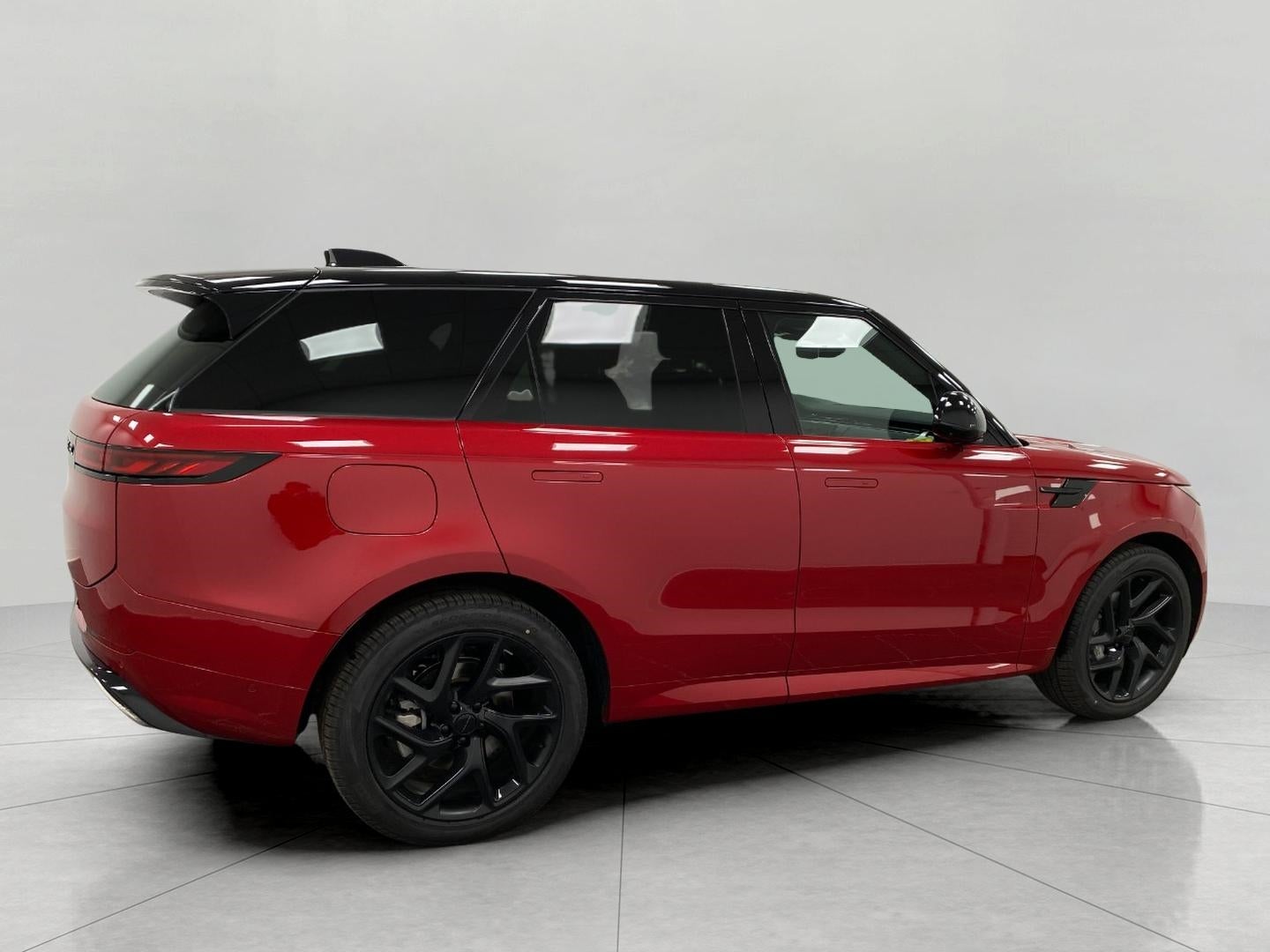 2026 Land Rover Range Rover Sport P400 Dynamic SE
