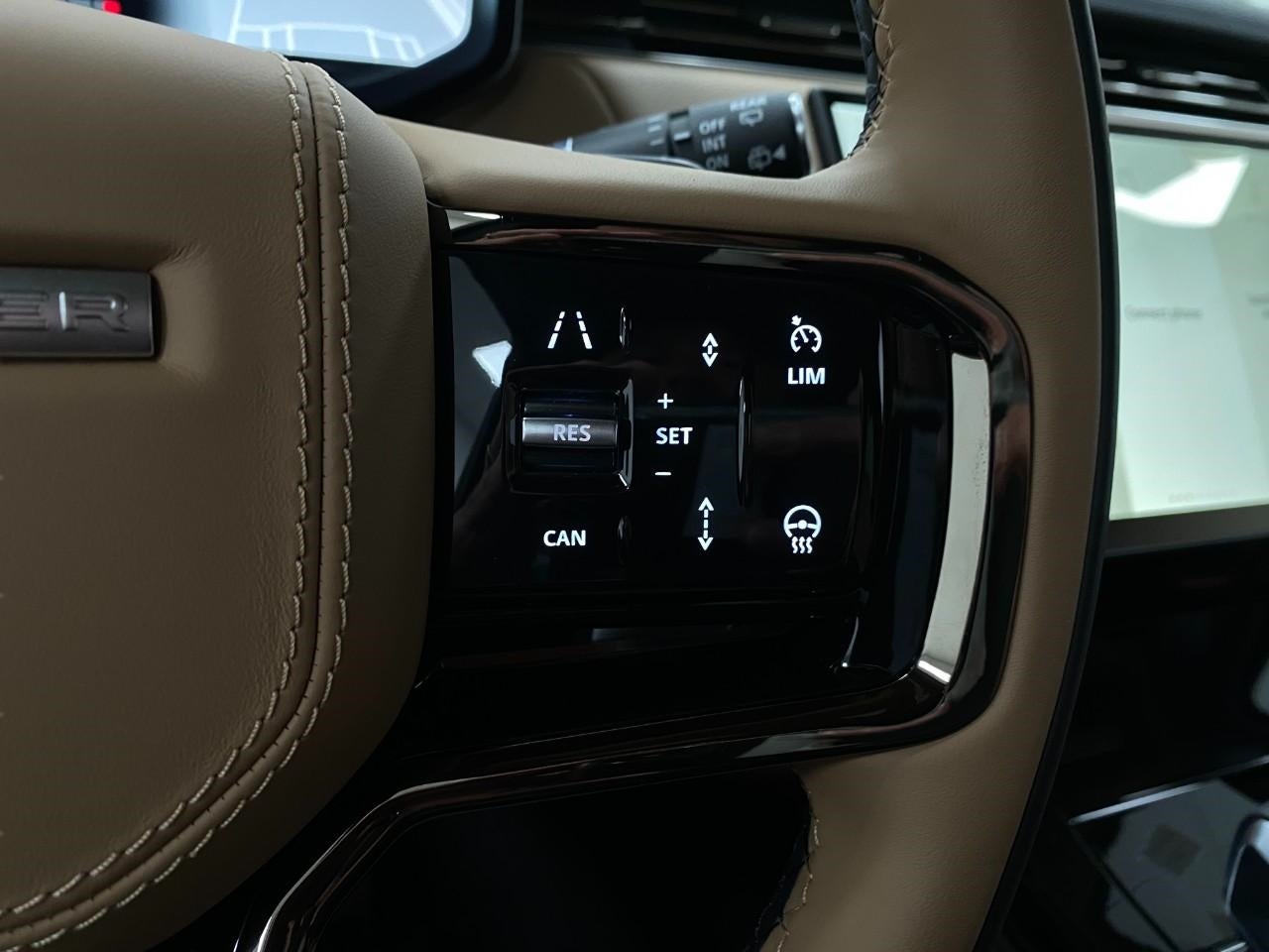 2026 Land Rover Range Rover Sport P400 Dynamic SE