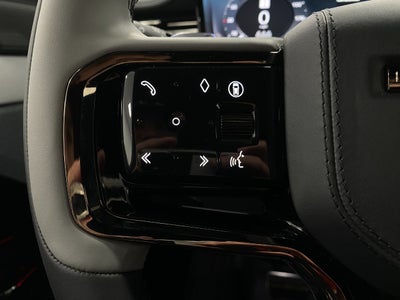 2026 Land Rover Range Rover Sport P635 SV