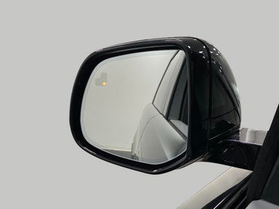 2026 Land Rover Range Rover Sport P635 SV