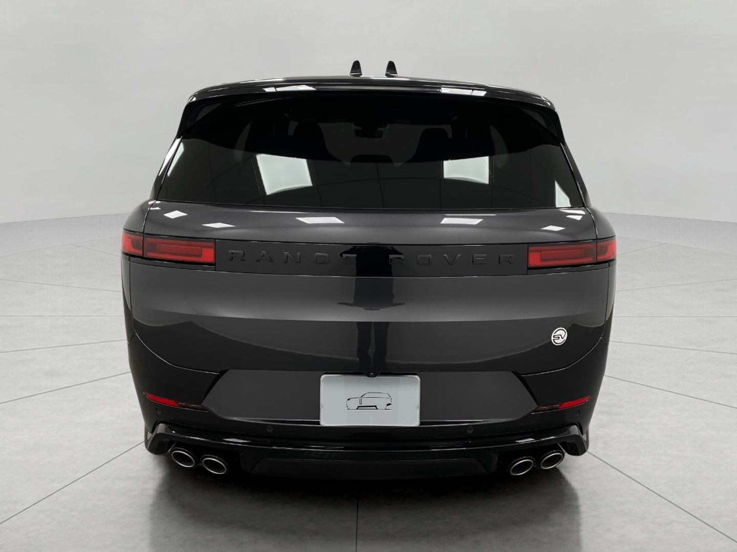 2026 Land Rover Range Rover Sport P635 SV