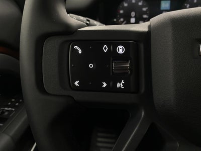 2025 Land Rover Defender 130 P400 X-Dynamic SE