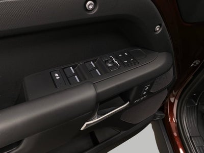 2025 Land Rover Defender 130 P400 X-Dynamic SE