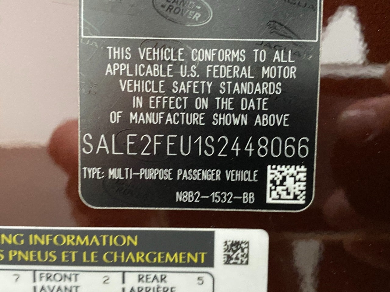 2025 Land Rover Defender 130 P400 X-Dynamic SE