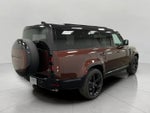 2025 Land Rover Defender 130 P400 X-Dynamic SE