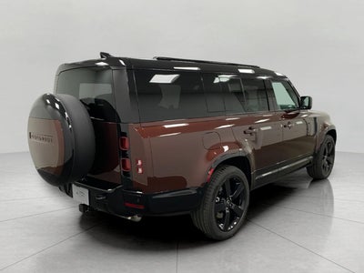 2025 Land Rover Defender 130 P400 X-Dynamic SE