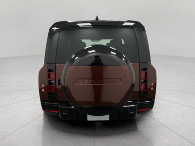2025 Land Rover Defender 130 P400 X-Dynamic SE