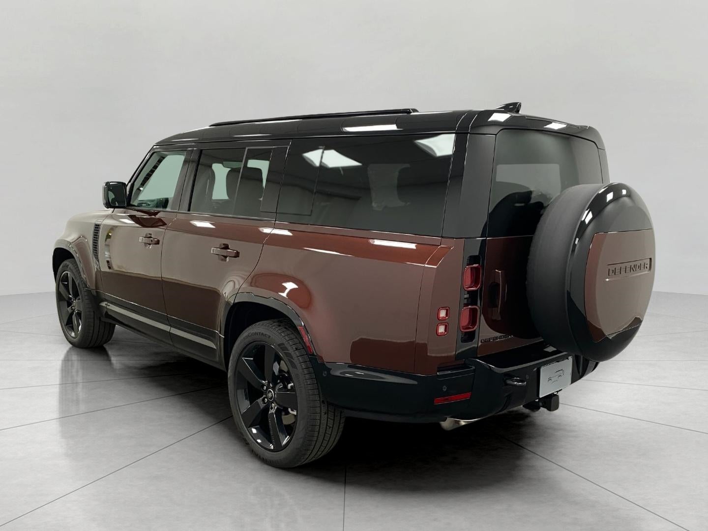 2025 Land Rover Defender 130 P400 X-Dynamic SE