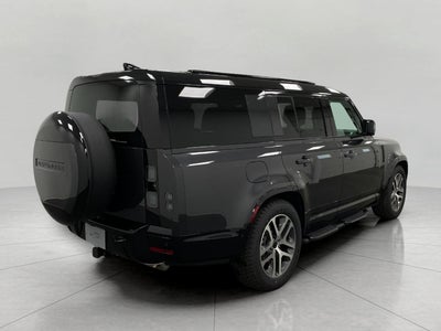 2026 Land Rover Defender 130 P400 X-Dynamic SE