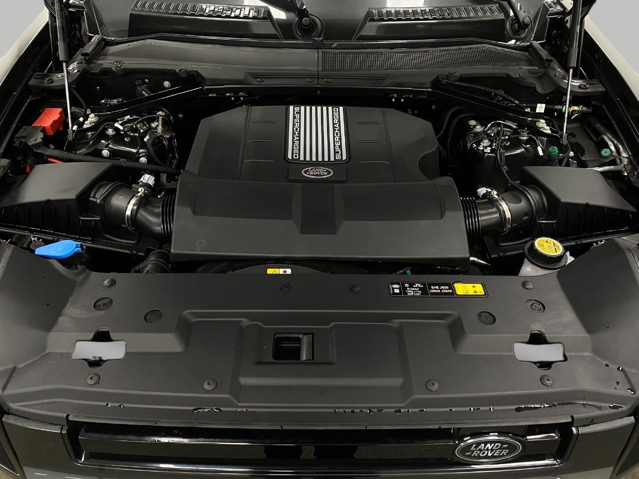 2026 Land Rover Defender 110 P525 V8