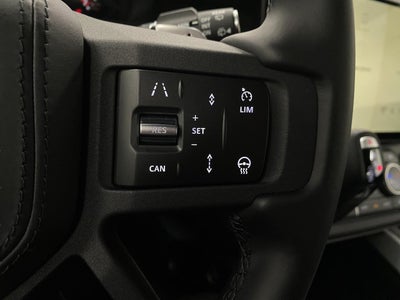 2026 Land Rover Defender 110 P525 V8