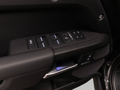 2026 Land Rover Defender 110 P525 V8