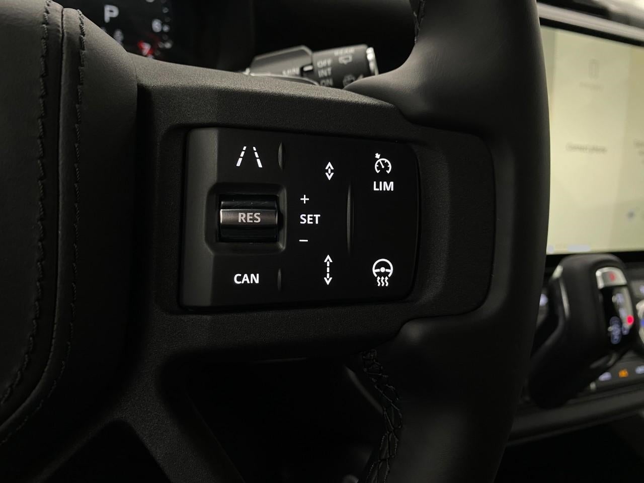 2026 Land Rover DEFENDER 130 V8 500PS